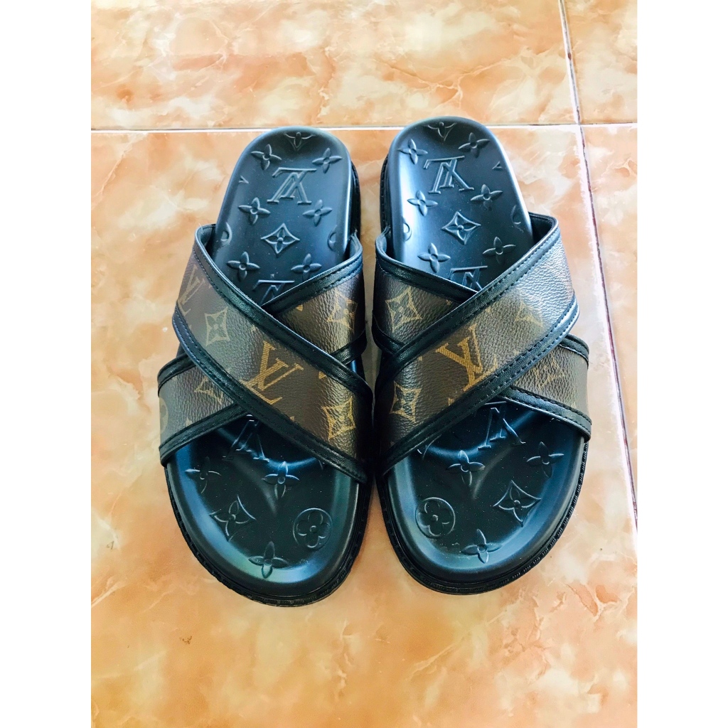 รองเท้า ✿❈ Louis Vuitton LV ✿❈ (หลุยส์ วิตตอง) Size 43 ของเเท้ 100% หลุยส์ แท้มือ2 สวยพร้อมใช้ หายาก