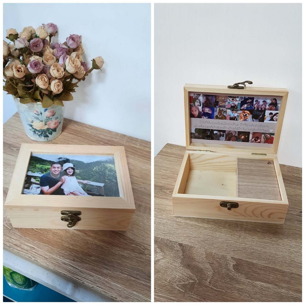 กล่องดนตรี MP3 ลงเพลง 2 เพลง ปริ้นรูป 2 รูป ในกล่องไม้กระจก เปิดกล่องมีเสียง (ส่งเพลงและรูปทางข้อความค่ะ)