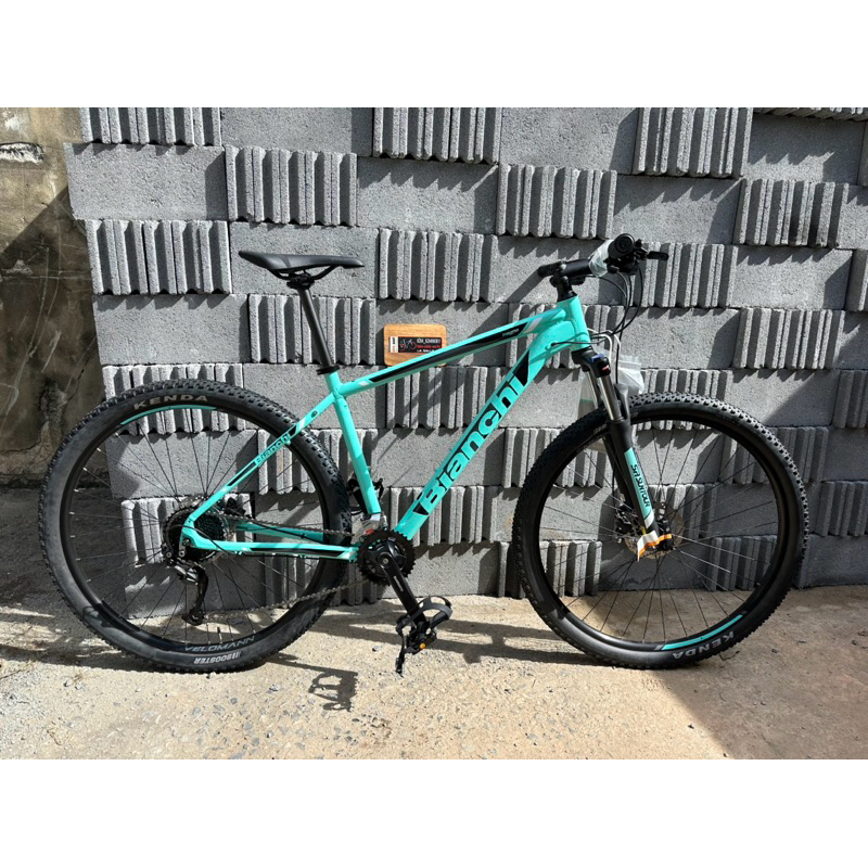 clear stock รถจักรยานเสือภูเขา bianchi magma 9.2 size 19