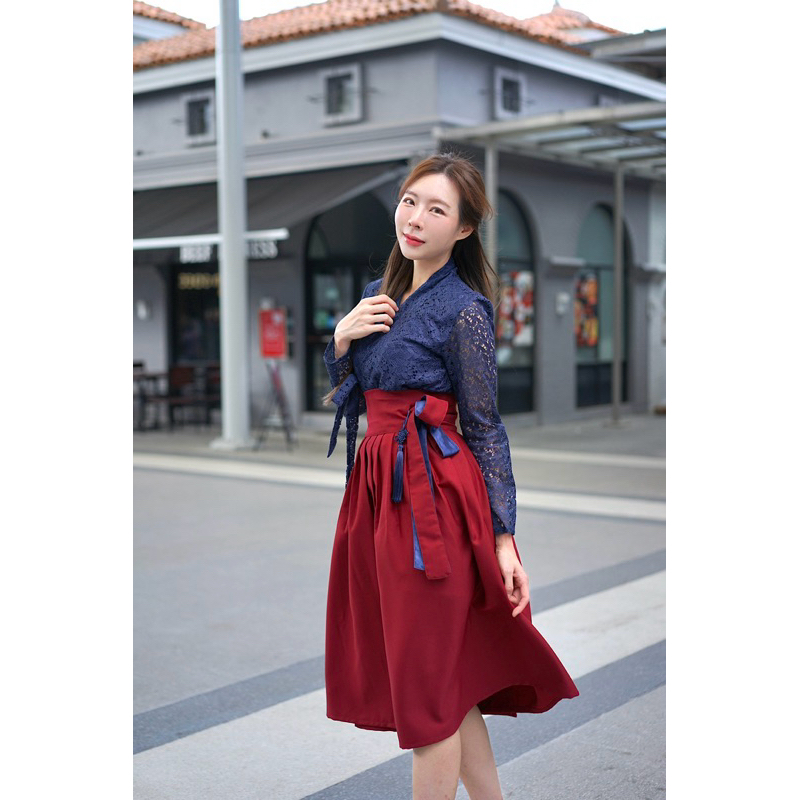 [Boraunnii]  Stylish Lace Set สีDark Navy ชุดฮันบกประยุกต์ เสื้อลูกไม้  ครอปความยาวกำลังดี