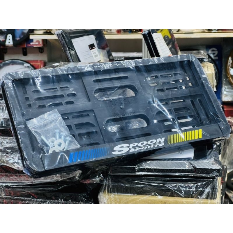 กรอบป้ายทะเบียน spoon sport นกกระเรียน license plate frame เนื้อ abs เหนียว อย่างดี ชุด 2 ชิ้น