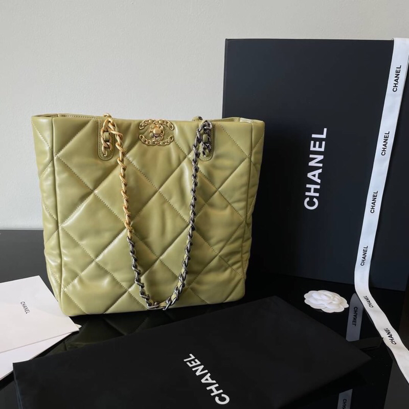 Chanel chanel19 shoppingbag Chanel Tote bag 30cm เกรดออริ 1:1 สลับแท้ หนังแท้สวย ใช้ต่างประเทศได้