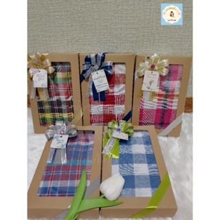 ของขวัญปีใหม่ผ้าขาวม้าผืนใหญ่พร้อมกล่อง+โบว์+ป้าย ผ้าคละสีคล…