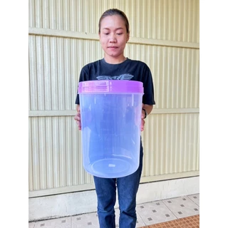 ขนาด16 และ 18ลิตร ครับ กระปุกใหญ่ กระปุกพลาสติก ฟู้ดเกรด ฝาเกลียว ถังข้าวสาร ถังใส่หัวอาหารสัตว์ ถังใส่ข้าวสาร