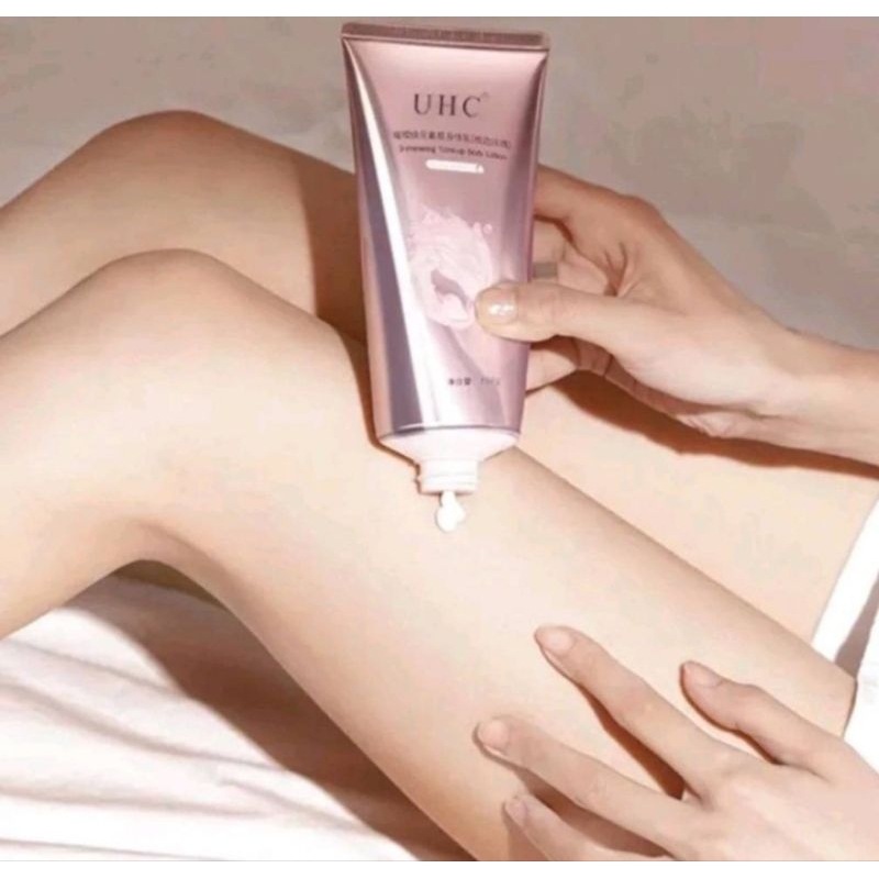 โลชั่นบำรุงผิวกาย ไวท์เทนนิ่ง ปรับสีผิวกระจ่างใส ให้ความนุ่มลื่นUHC โลชั่นบำรุงผิวกาย ไวท์เทนนิ่ง100 กรัม