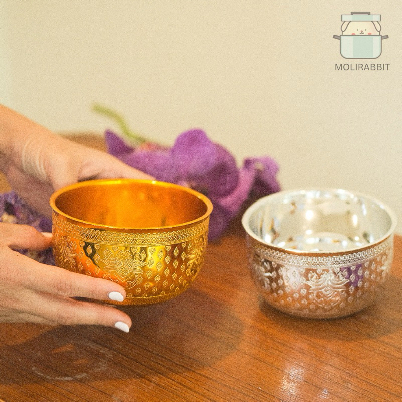 ขันน้ำพลาสติกลายไทย สีเงิน/สีทอง ขนาด 5,7,8,10,12,14,18 ซม.