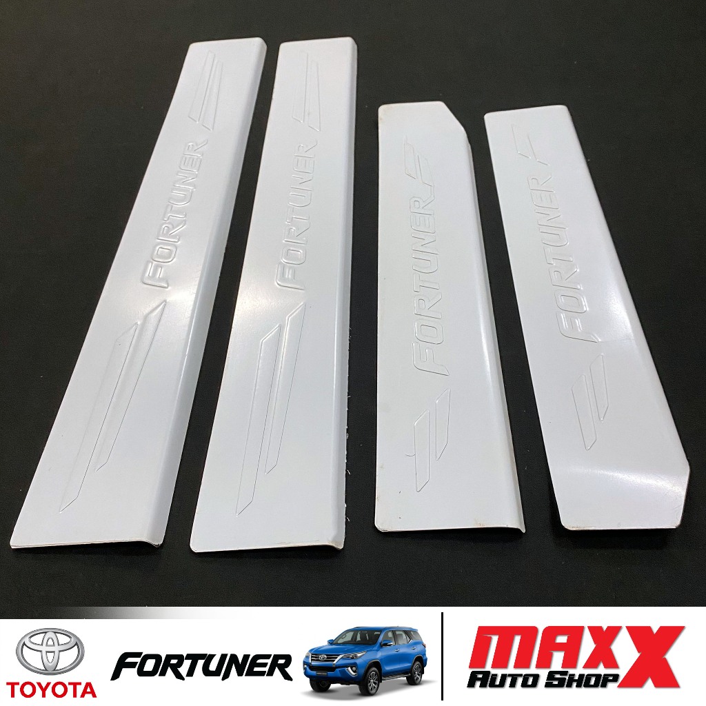 ชายบันไดสแตนเลส ปั๊มนูน 4 ชิ้น TOYOTA FORTUNER 2015 งาน SB (TF959)