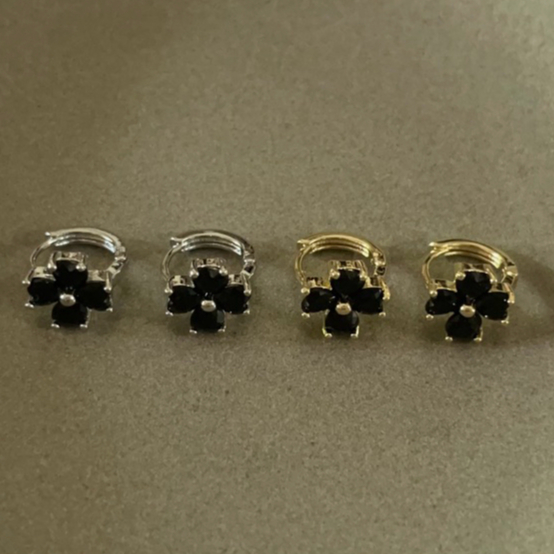 272-littlegirl gifts- Black Diamond Four-leaf Clover Earrings