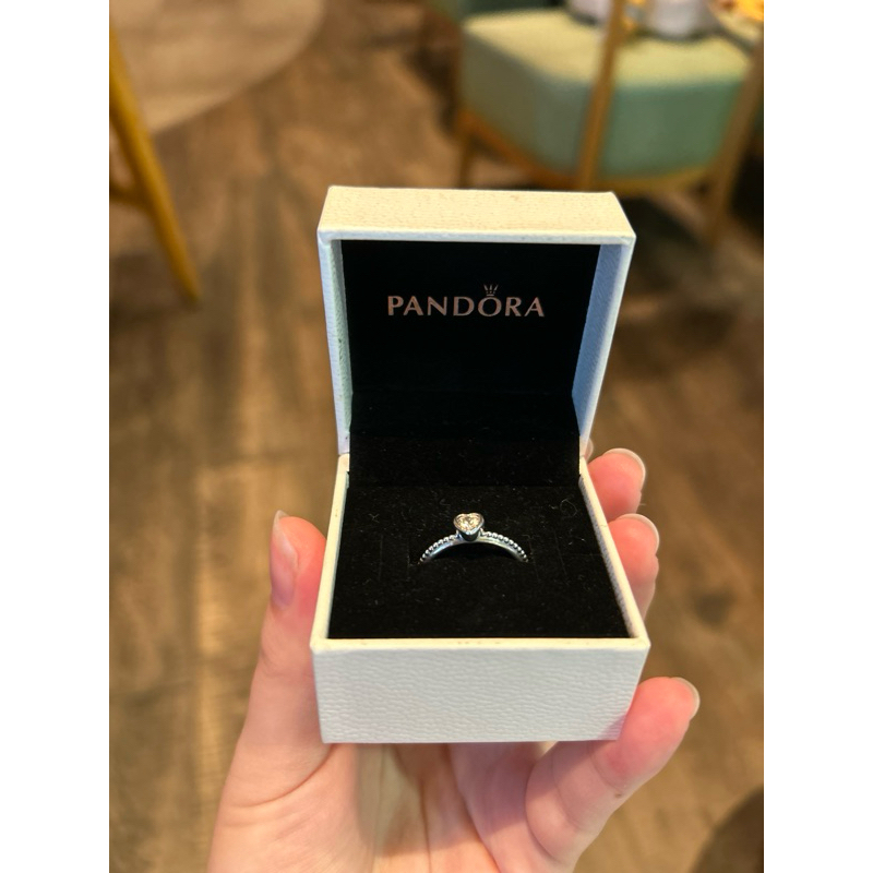 ส่งต่อแหวน Pandora รุ่น Delicate heart ring