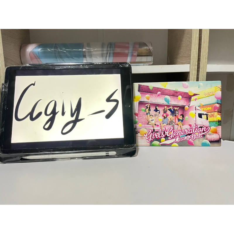 SNSD 7th Japan Album LOVE & GIRLS (มีตำหนิ)