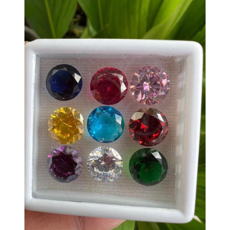 9 มม พลอย เพชรรัสเซีย DIAMOND นพเก้า มี 9 สี เกรด อย่างดี. รูปกลม 9 มิล. CZ 9 colored Stones (9mm)