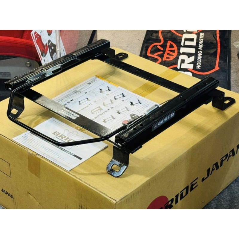 รางเลื่อน U bride ไต้หวัน พร้อมขาแพล่างตรงรุ่น Honda civic ef eg ek es fd fb fc fk fe jazz gd ge gk 