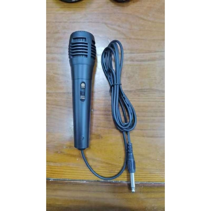 ไมค์พร้อมสาย ไมโครโฟน ร้องเพลง/พูด คาราโอเกะ Professional Dynamic Microphone
