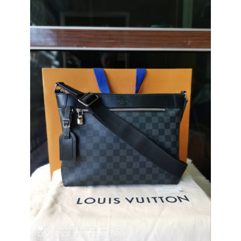 Sold‼️LV สะพายข้าง mick มือ2