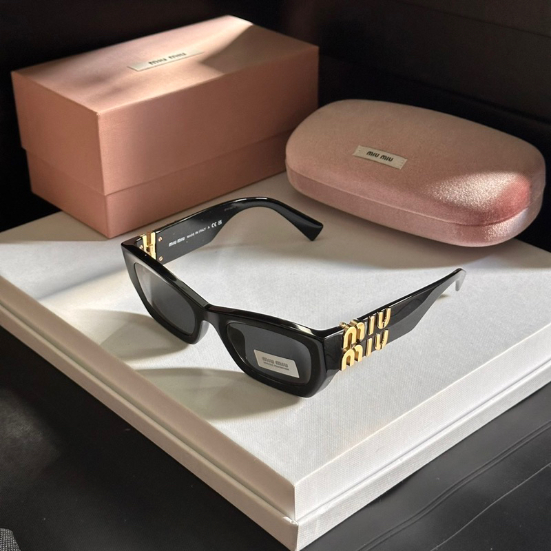 New Miu Miu 09WS sunglasses 🔻ของแท้ 100%‼️สอบถามก่อนนะคะ