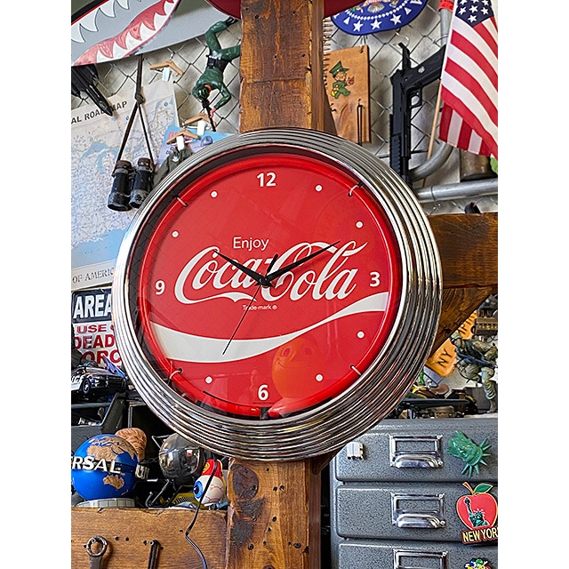 นาฬิกานีออน Coca-Cola (โลโก้สีแดง)