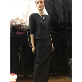 ชุดไทยเรือนต้น สีดำ ผ้าไหมอิตาลีเกรดเอ Thaidress