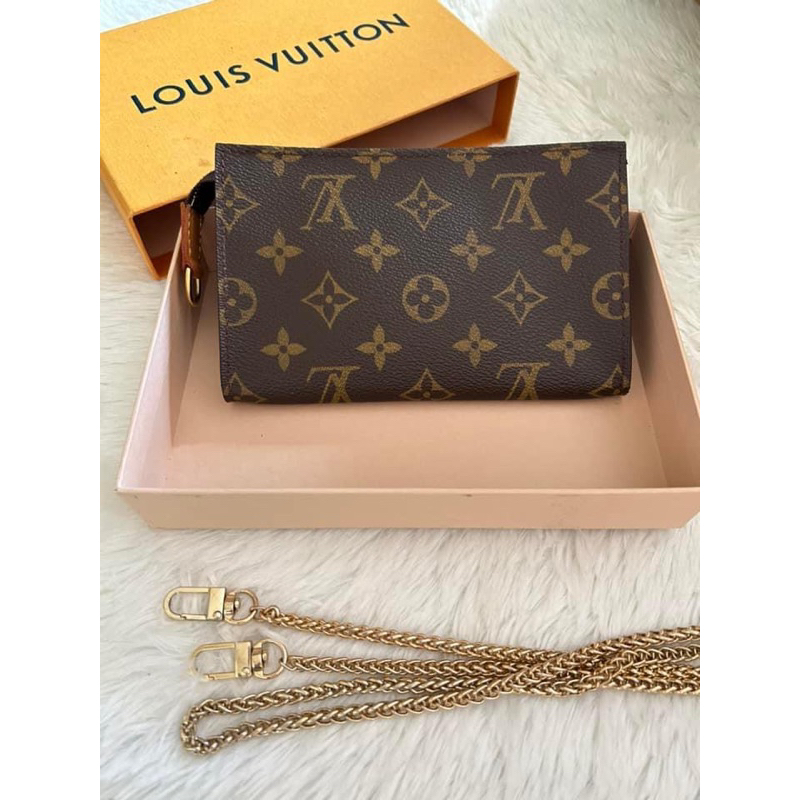 lv bucket pouch pm ปี 2001