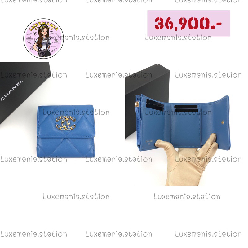 👜: New!! Chanel 19 Tri-Fold Wallet in Blue Lambskin Holo30‼️ก่อนกดสั่งรบกวนทักมาเช็คสต๊อคก่อนนะคะ‼️