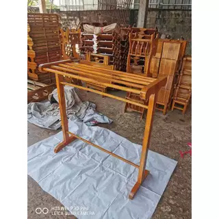ราวแขวนผ้ามี5แถววัสดุไม้สักเคลือบทำสีลงเงาแล้วแบบประกอบเอง