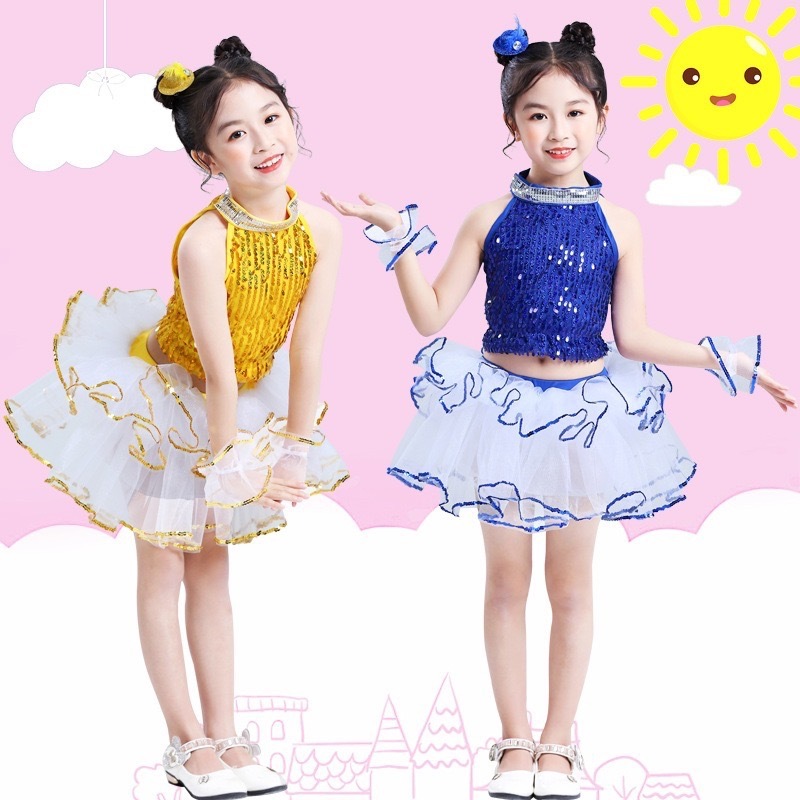 ชุดการแสดงเด็กผู้หญิงเสื้อเอวลอยวิบวับพร้อมกระโปรงระบายเป็นชั้นๆสีขาว แถมข้อมือและกิ๊ฟติดผม  (พร้อมส่งในไทย)