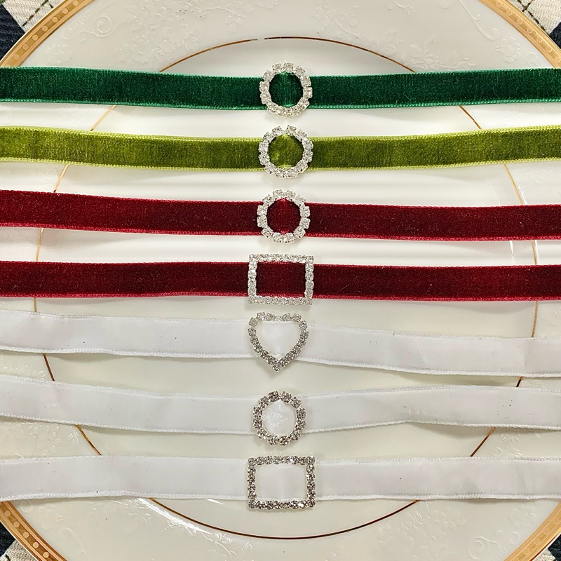 โชคเกอร์  กำมะหยี่ (พร้อมส่ง) สร้อยคริสมาส