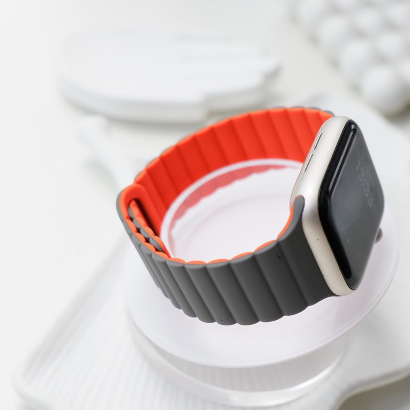 สายนาฬิกา สายซิลิโคน ตัวล็อคแม่เหล็ก สีทูโทน มีครบทุกขนาด38/40/41/42(S10)mm , 42(S123)/44/45/46/49mm (ได้รับแต่สาย)