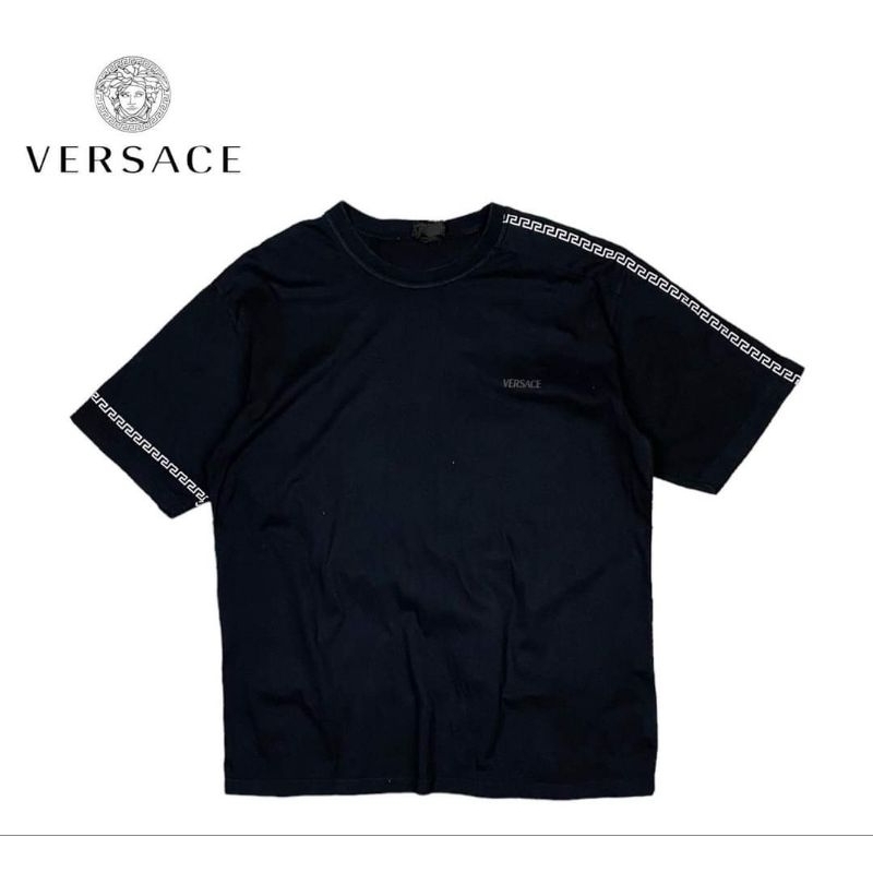 เสื้อยืด🇮🇹versaceสีดำused