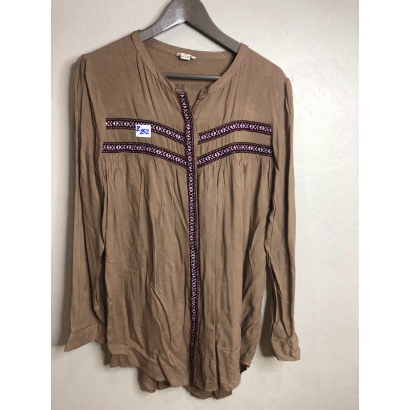 Z252 เสื้อ ผ้าขัดตอนเรย่อนสีน้ำตาล