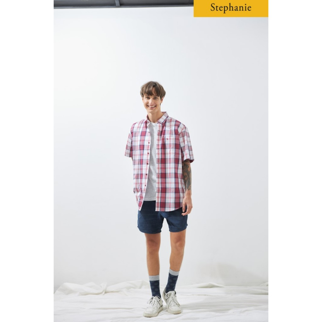 Stephanie เสื้อมีปก แขนสั้น เสื้อเชิ้ตสีแดงขาวลายสก็อต (ชาย) (OZ1ZDE) — صورة 3