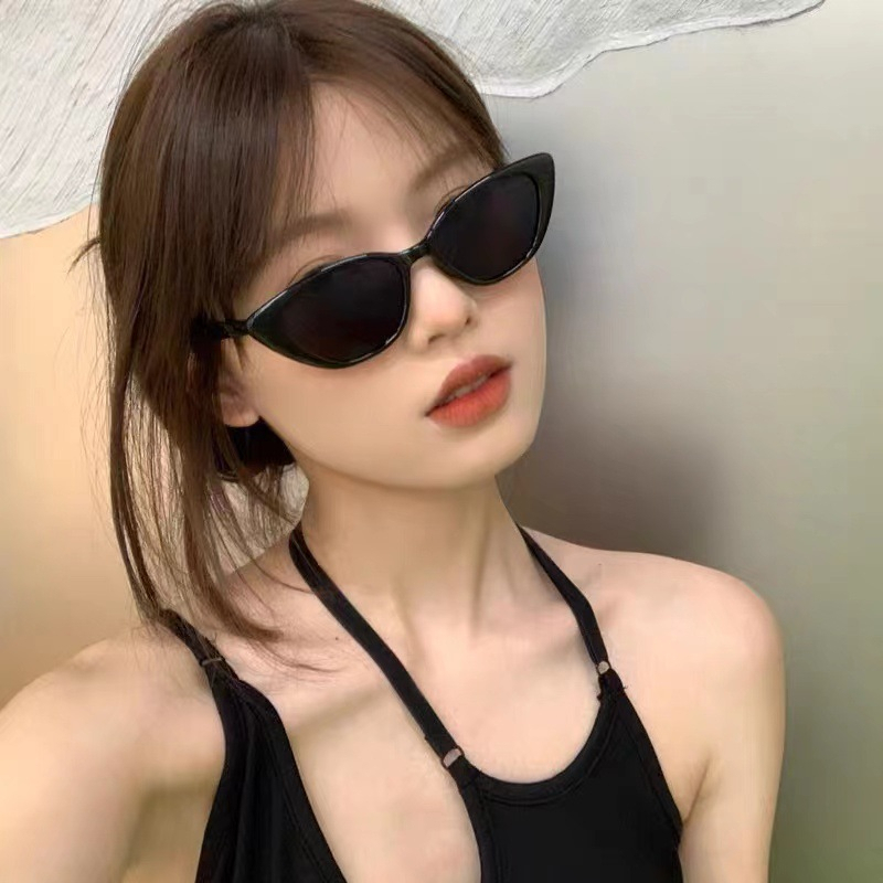 [จัดส่ง24ชมจากกรุงเทพฯ] แว่นแฟชั่นเกาหลี สีชมพู แว่นกันแดดแฟชั่นย้อนยุค เครื่องประดับแฟชั่น มีให้เลือก 6 สี Unisex - รูปที่ 3