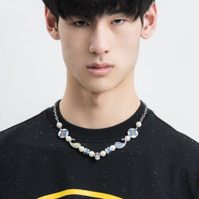 🔥พร้อมส่ง🔥 สร้อยคอ Salute x *EVAE+ "Bandanna Skull Rubik's Cube" ของแท้💯