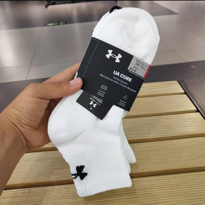 ถุงเท้า Under Armor ข้อสั้นแพ็ค3คู่  สําหรับผู้หญิง และผู้ชาย