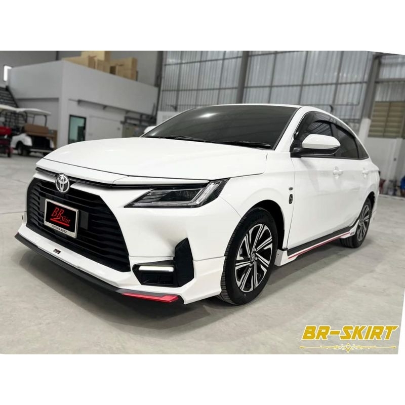 ชุดแต่งสเกิร์ต Yaris Ativ 2023 , 2024 มีไฟเดย์ไลท์ + ท่อเหลี่ยม