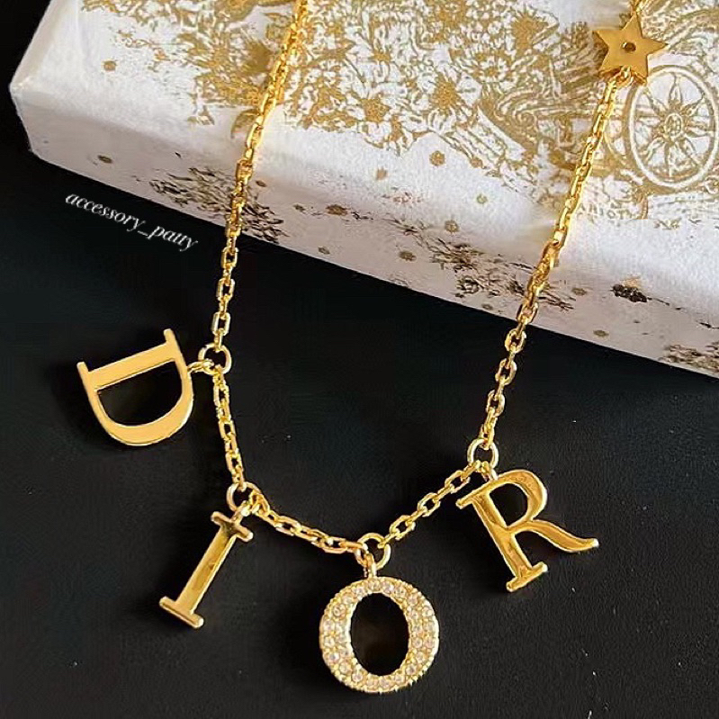 🌷สร้อยคอCd จี้ตัวอักษรเรียง รุ่นD20 ตัวเรือน14Kชุปทองคำขาว ฝังเพชรCzค่ะ✨