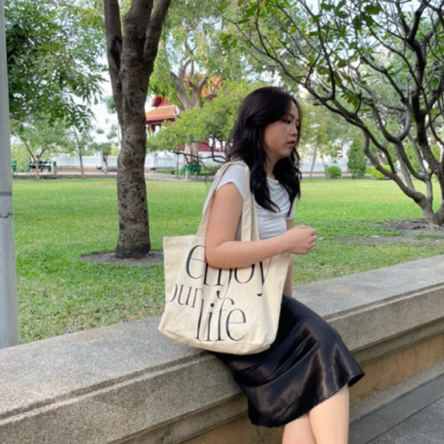 กระเป๋าผ้า Holiday bag ผ้าลายสอง cotton 100%