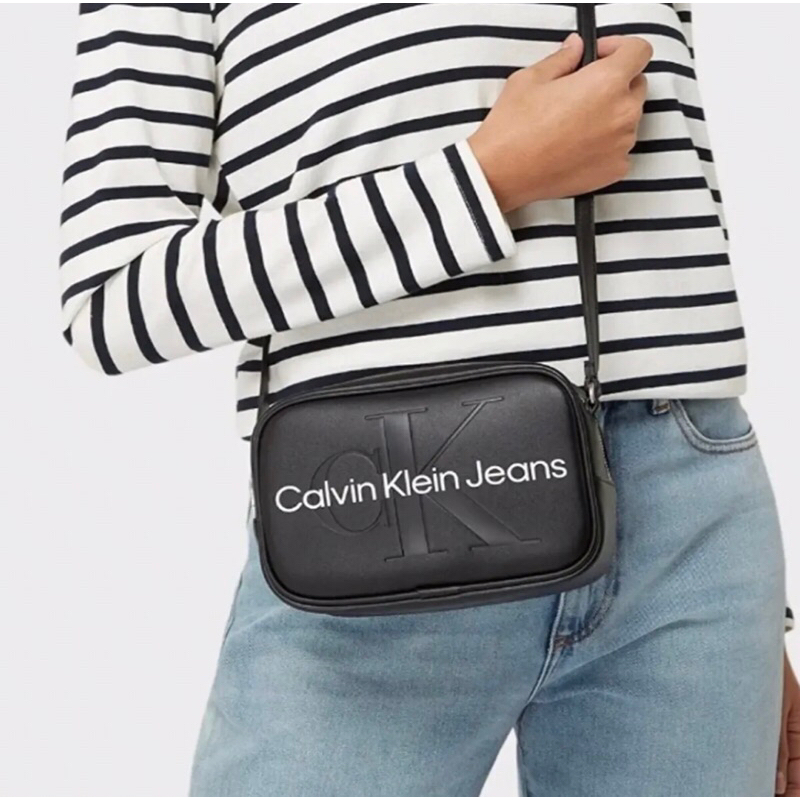 กระเป๋าTommy Jeans /Calvin Klein กระเป๋าผู้หญิง จัดซื้อจากShop 📍จำหน่ายสินค้าแท้เท่านั้น📍พร้อมใบเสร็จ หน้านร้านยืนยัน