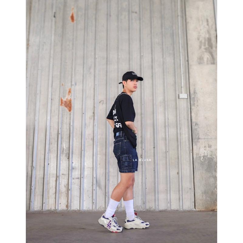 LABLUSA - LBS187 : กางเกงขาสั้นคาร์โก้แต่งกระเป๋าฝาติดกระดุม (Unisex) รูปที่ 4