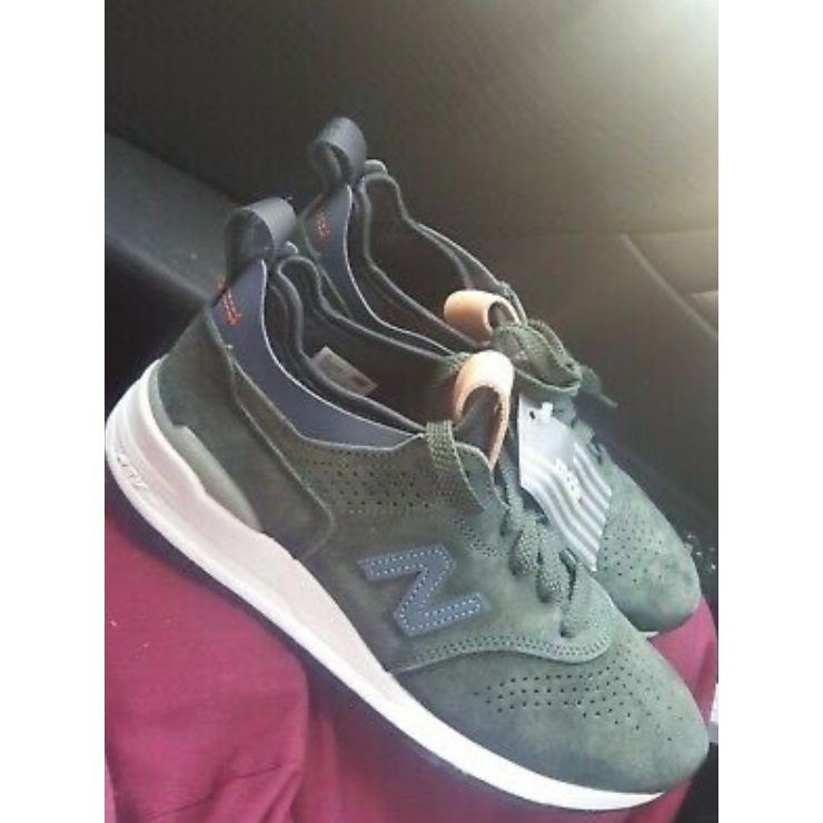 New Balance NB 997r - สีเขียวกองทัพ ของแท้ 100 % รองเท้าผ้าใบ