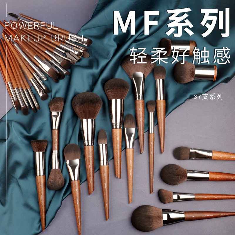 พร้อมส่ง🤎MUF แปรงแต่งหน้าเดี่ยว  แปรงปัดแป้ง แก้ม งานด้ามไม้เกรดพรีเมี่ยม