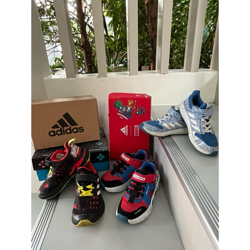 รองเท้าผ้าใบเด็ก Adidas / Skechers