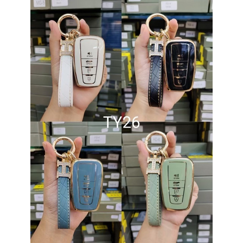 Key Case TPU For TOYOTA เคสTPU ตรงรุ่น Toyota Corolla Cross/ New Camry/Altis 2020-2023 (พร้อมพวงกุญแ