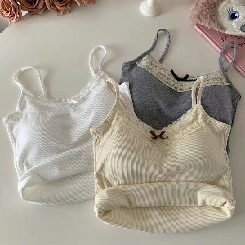 ❣️B-258❣️สายเดี่ยวลูกไม้ ดีเทลสายลูกไม้ยืดได้ ฟรีไซส์ มีฟองน้ำในตัว กระดุมหน้าติดได้จริง❣️