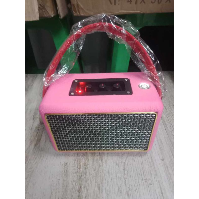 ลำโพง bluetooth รุ่น a1กำลังขับ 20w*20w ดอกลำโพงที่ใช้ hk 2 นิ้ว10w2ดอก มีหลายสีให้เลือก เลือกโลโก้ได้ออกแบบให้ครับ