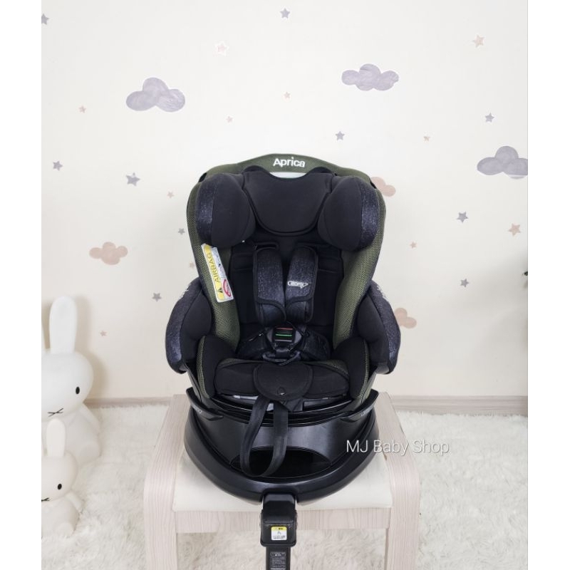 Aprica Fladea Grow STD (ISOFIX) สภาพสวย