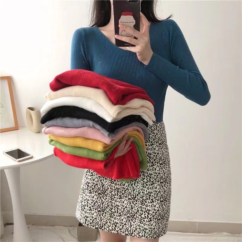 สวมใส่สบาย จัดส่งจากกทม สไตล์ใหม่คอวีเสื้อแขนยาวไหมพรมสเวตเตอร์สีพื้น ฟรีไซส์