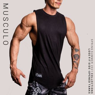 Musculo เสื้อกล้ามเล่นยิมทรงเปิดปีกชายโค้งผ้าเรยอน