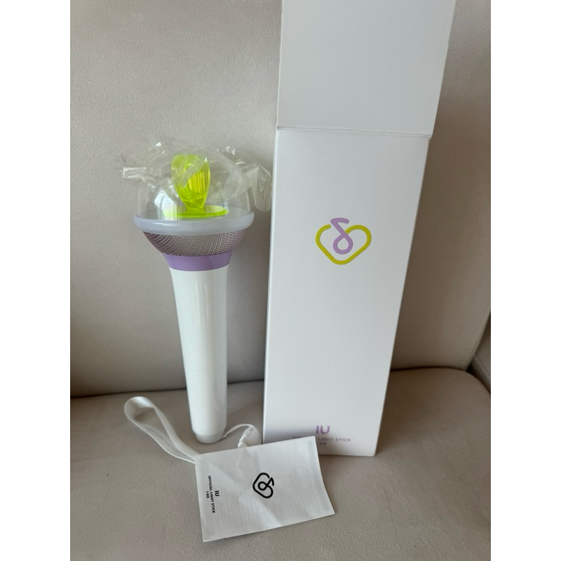 พร้อมส่ง🔥🔥 IU OFFICIAL LIGHT STICK VER.3 I-KE แท่งไฟ IU