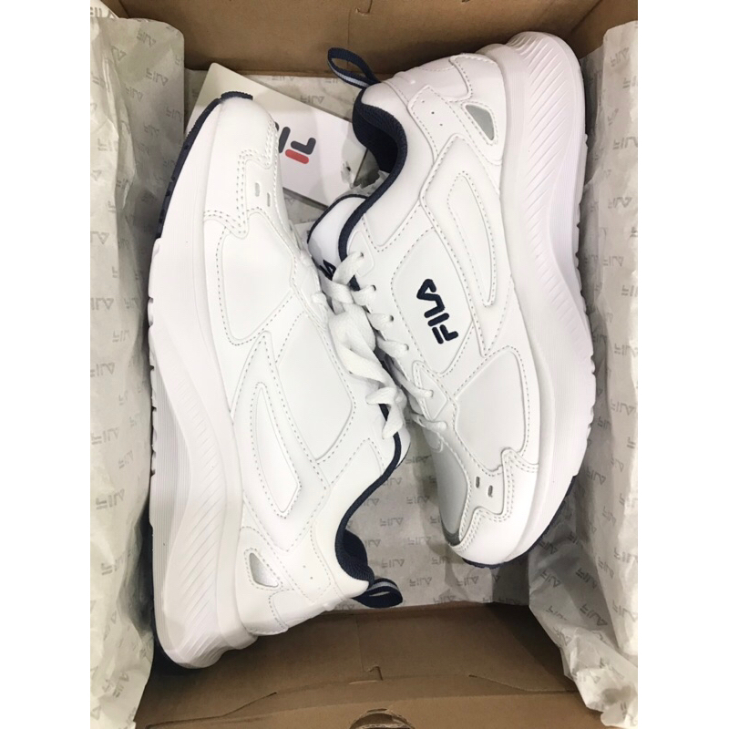 Fila รองเท้ากีฬา ของแท้ ของใหม่ 100%