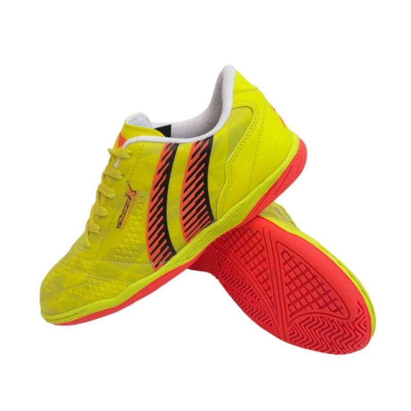Pan รองเท้าฟุตซอลเด็ก Pan VigorX THUNDER Size 32-38 PF14PA ราคา 679 บาท